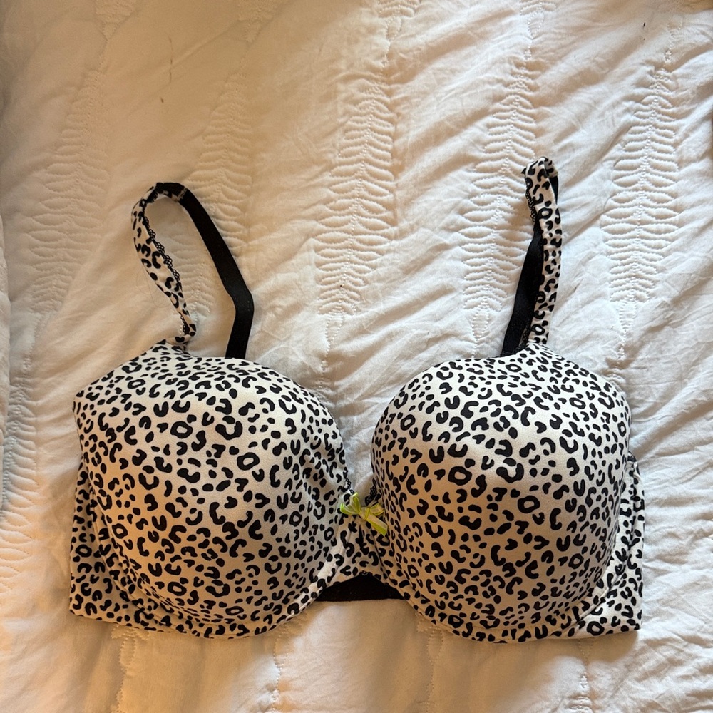 Victoria's Secret Black & White Leopard lined perfect coverage